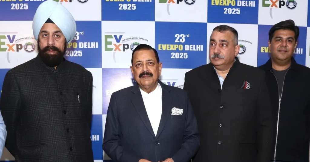 Union Minister Jitendra Singh Visits EV Expo